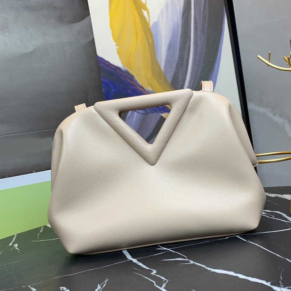 evening bags women cowhide leather crossbody bag triangle handbag purse ladies shoulder back bags multiple colorsmulti pochett 230412
evening bags women cowhide leather crossbody bag triangle handbag purse ladies shoulder back bags multiple colorsmulti pochett 230412