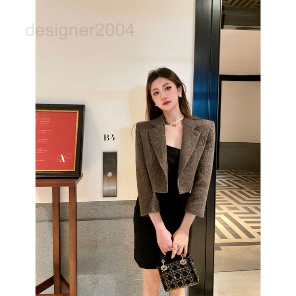 women's jackets designer y l2022 autumn winter new herringbone mixed color basic versatile short suit collar coatwomen x5io, Black;brown
women's jackets designer y l2022 autumn winter new herringbone mixed color basic versatile short suit collar coatwomen x5io, Black;brown