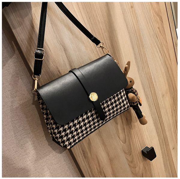 hbp popular high-end niche houndstooth bag women's autumn and winter new trendy fashion one-shoulder messenger small square bag ladies
hbp popular high-end niche houndstooth bag women's autumn and winter new trendy fashion one-shoulder messenger small square bag ladies