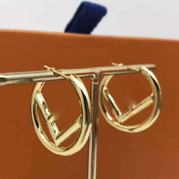 fashion earrings designer simple earing for man womens classic 3 styles high quality, Golden;silver
fashion earrings designer simple earing for man womens classic 3 styles high quality, Golden;silver