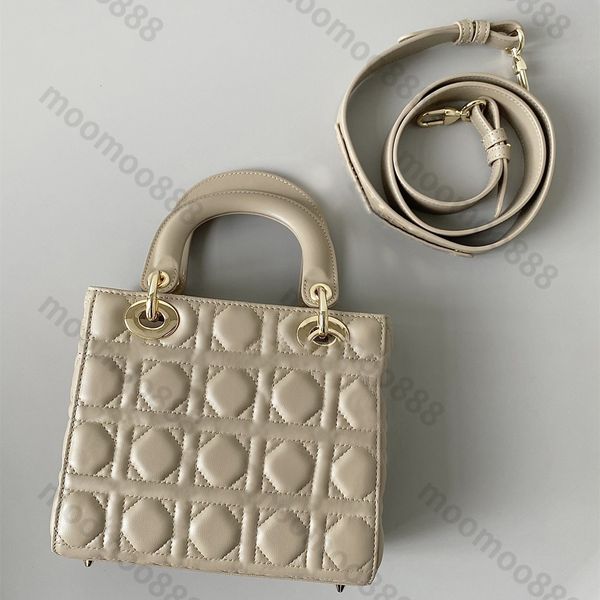 10a tier mirror quality small lady bags 20cm real leather lambskin cannage quilted flap purse luxury designer womens shoulder black letter s
10a tier mirror quality small lady bags 20cm real leather lambskin cannage quilted flap purse luxury designer womens shoulder black letter s