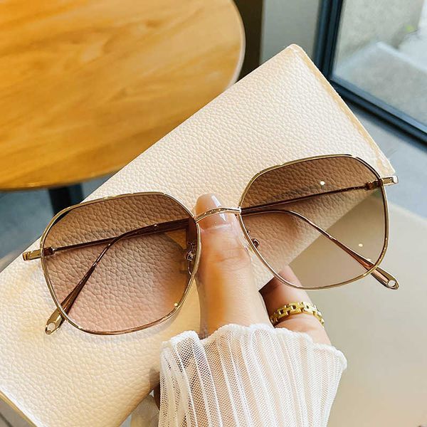 sunglass irregular tan sunglae women peronality network red treet hooting uv proof black frame men fine frame unglae, White;black
sunglass irregular tan sunglae women peronality network red treet hooting uv proof black frame men fine frame unglae, White;black