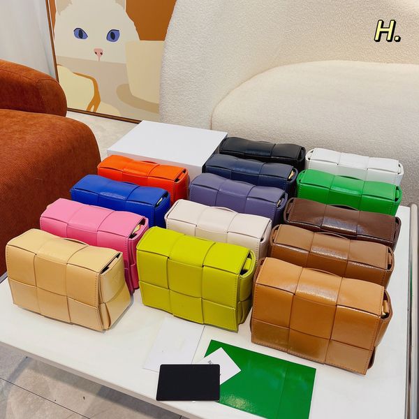evening bags cross body good sell european and american fashion leather bag woven pillow tofu packet network red retro small square handbag
evening bags cross body good sell european and american fashion leather bag woven pillow tofu packet network red retro small square handbag