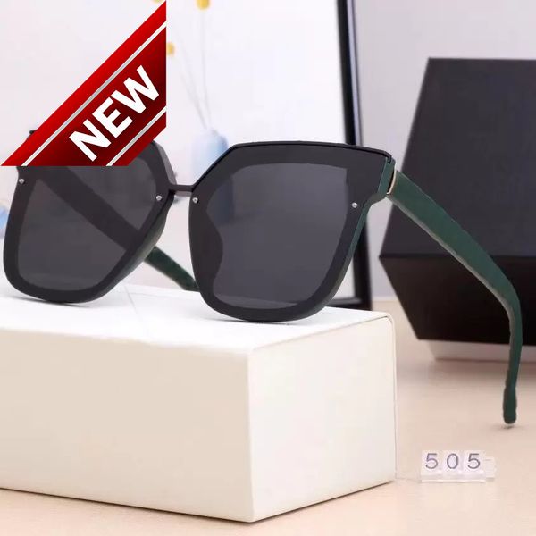 2022 fashion digner sunglass beach sunglass for woman man optional good quality brand glass polarized uv400 with boxtdwe, White;black
2022 fashion digner sunglass beach sunglass for woman man optional good quality brand glass polarized uv400 with boxtdwe, White;black