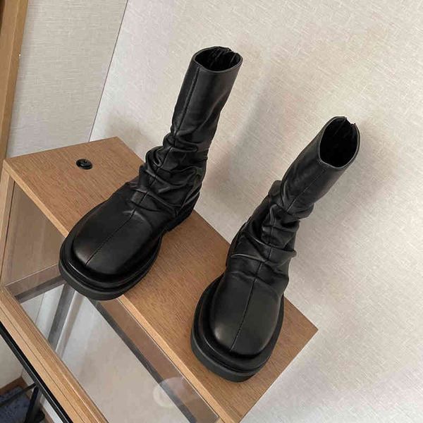 boots in autumn and winter of the calf leather pleated thick soled heels piled up to show thin medium boots casual versatile, Black
boots in autumn and winter of the calf leather pleated thick soled heels piled up to show thin medium boots casual versatile, Black