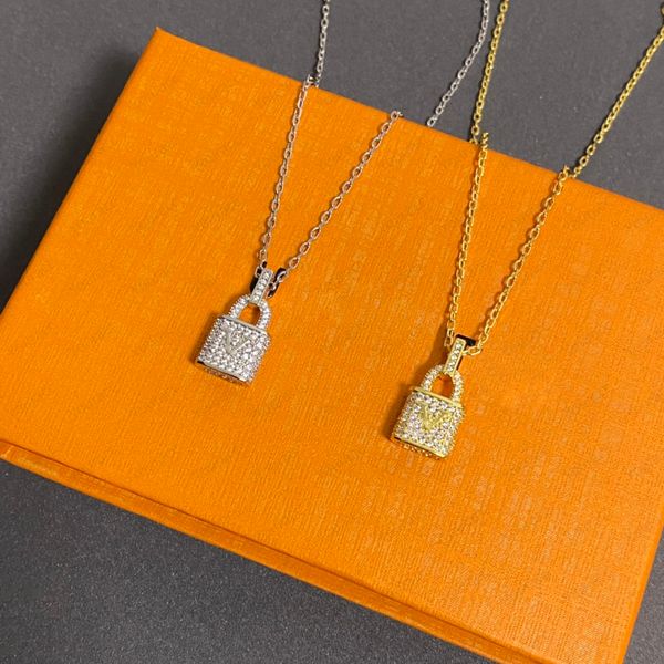 womens luxury necklace fashion key pendant necklaces 2 colors gold/sliver high version with box, Silver
womens luxury necklace fashion key pendant necklaces 2 colors gold/sliver high version with box, Silver