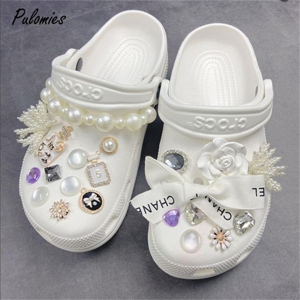 shoe parts accessories brand diy charms for shoes brooch jewelry girl pearl decaration artificial diamond buckle chains shoelace 220909, White;pink
shoe parts accessories brand diy charms for shoes brooch jewelry girl pearl decaration artificial diamond buckle chains shoelace 220909, White;pink