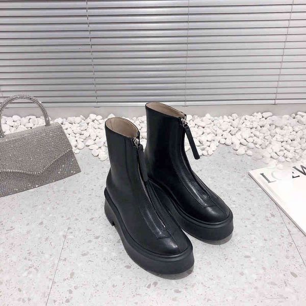 boots autumn and winter martin boots liu wen's same women's chelsea muffin leather front zipper, Black
boots autumn and winter martin boots liu wen's same women's chelsea muffin leather front zipper, Black