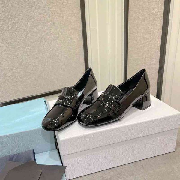 shoes single dress shoe temperament ladies' leather black thick heel high-heeled shoes women's autumn square head patent lefu smal
shoes single dress shoe temperament ladies' leather black thick heel high-heeled shoes women's autumn square head patent lefu smal