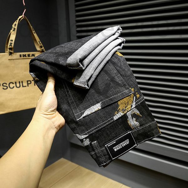 men's shorts designer denim shorts summer new personalized print scraped and versatile slim fit fashion brand korean five point pants u, White;black
men's shorts designer denim shorts summer new personalized print scraped and versatile slim fit fashion brand korean five point pants u, White;black