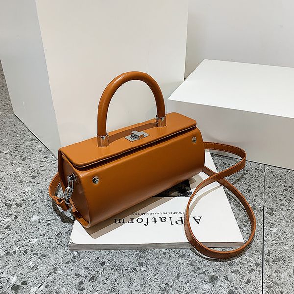 evening bags crossbody for women trend famous brand vintage fashion female shoulder tote bag luxury designer lady leather handbag 220913
evening bags crossbody for women trend famous brand vintage fashion female shoulder tote bag luxury designer lady leather handbag 220913