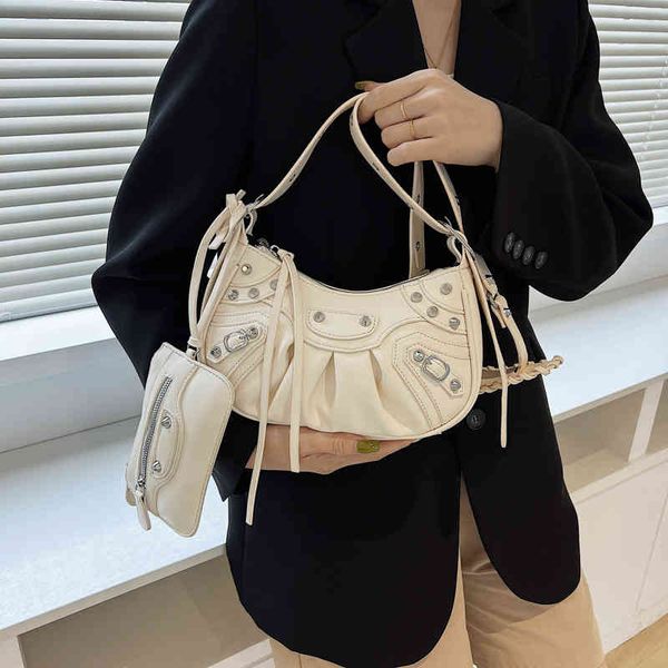 underarm bag women's 2022 rivet locomotive wrinkled crescent child mother single shoulder messenger bag purses
underarm bag women's 2022 rivet locomotive wrinkled crescent child mother single shoulder messenger bag purses