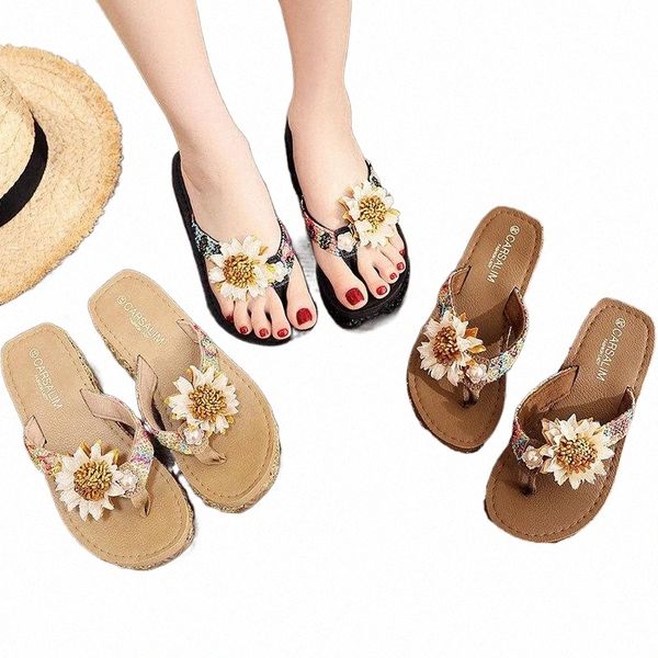2022 can under the water new beach slippers shoes women cool summer fashion seaside high-heeled anti-slip outside wearing thick sole, Black
2022 can under the water new beach slippers shoes women cool summer fashion seaside high-heeled anti-slip outside wearing thick sole, Black