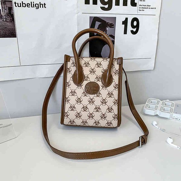 minority printed flower crossbody bag women's 2022 new style couple street carrying sling one shoulder bag
minority printed flower crossbody bag women's 2022 new style couple street carrying sling one shoulder bag