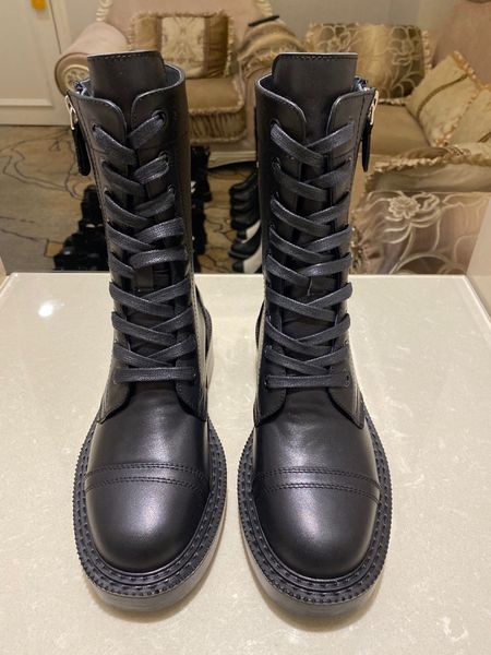 shoes designer version pure handmade 2022ss calfskin leather lace-up half-zip ankle boots, Black
shoes designer version pure handmade 2022ss calfskin leather lace-up half-zip ankle boots, Black