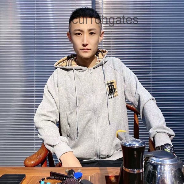2022 designer burb coats and jackets online store in the spring autumn of 2022 tb war horse spirit guy hooded, Black;brown
2022 designer burb coats and jackets online store in the spring autumn of 2022 tb war horse spirit guy hooded, Black;brown