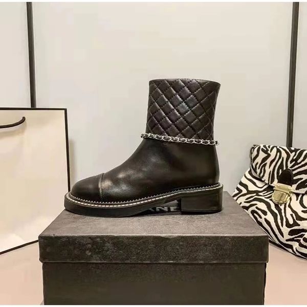 boots fashion luxury brand women ankle leather autumn mid calf side zipper chain design black shoes 220913
boots fashion luxury brand women ankle leather autumn mid calf side zipper chain design black shoes 220913