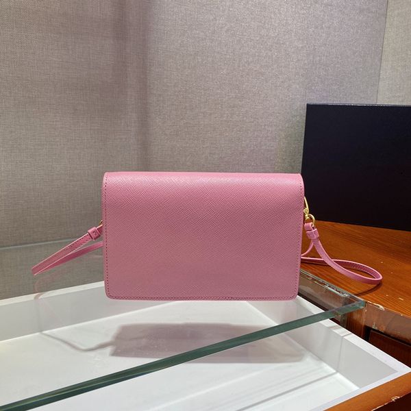 women's fashion bag genuine leather classic design shoulder handbag cell phone bag fine workmanship suitable for all occasions
women's fashion bag genuine leather classic design shoulder handbag cell phone bag fine workmanship suitable for all occasions