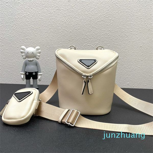 pra da bag designer bag beach bags tote handbags shoulder crossbody fashion leather enameled metal large capacity 2022
pra da bag designer bag beach bags tote handbags shoulder crossbody fashion leather enameled metal large capacity 2022