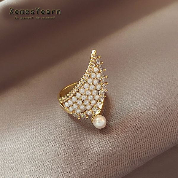 2021 new luxury pearl zircon wing shape gold color ring for woman is an unusual accessory for korean fashion jewelry party girls, Silver
2021 new luxury pearl zircon wing shape gold color ring for woman is an unusual accessory for korean fashion jewelry party girls, Silver