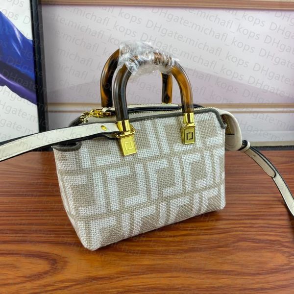 designer women's bag single shoulder handbag cylindrical large volume woven fabric cowhide strap design fashion 2022 cross-body bag lux
designer women's bag single shoulder handbag cylindrical large volume woven fabric cowhide strap design fashion 2022 cross-body bag lux