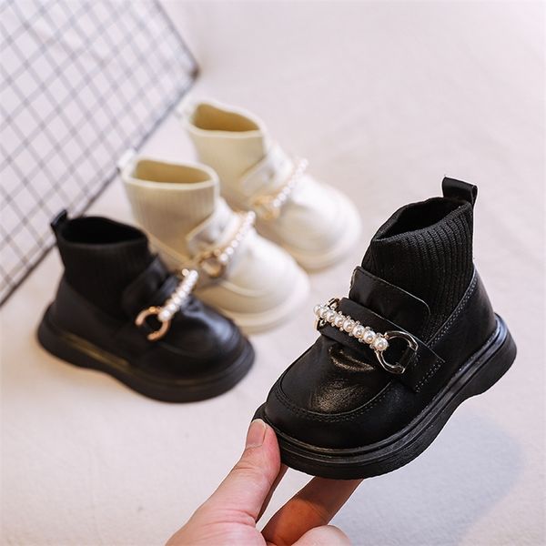 boots spring autumn solid color baby girls fashion boots patent leather metal decoration toddler short boots 15-25 size leather shoes 220913, Black;grey
boots spring autumn solid color baby girls fashion boots patent leather metal decoration toddler short boots 15-25 size leather shoes 220913, Black;grey