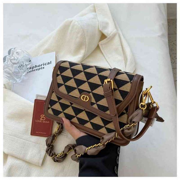 pop diamond leopard print small square messenger bag women's 2022 new commuter fashion sling one shoulder bag style underarm bag
pop diamond leopard print small square messenger bag women's 2022 new commuter fashion sling one shoulder bag style underarm bag