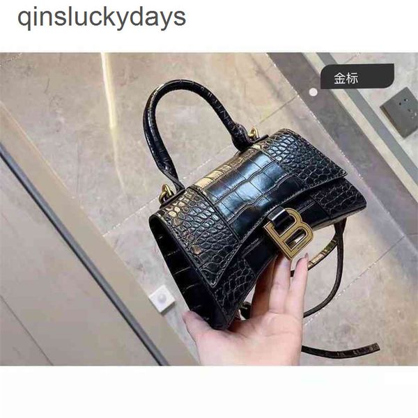 shoulder crocodile handbags designer 22s handbag pattern balenciga cowhide single hourglass messenger shaped z
shoulder crocodile handbags designer 22s handbag pattern balenciga cowhide single hourglass messenger shaped z