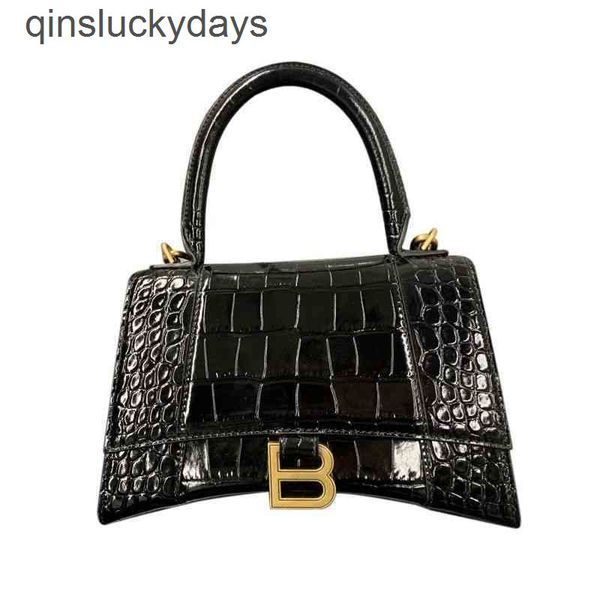 designers 2022 ltaly fashion balencaigabag b family high version women's crocodiless hourglass leather one sho
designers 2022 ltaly fashion balencaigabag b family high version women's crocodiless hourglass leather one sho