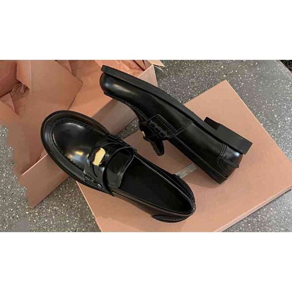 casual shoes autumn 2022 new m home leather thick soled lucky shoes women's net red same ins metal buckle small leather single shoes, Black
casual shoes autumn 2022 new m home leather thick soled lucky shoes women's net red same ins metal buckle small leather single shoes, Black