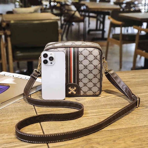 small bag one shoulder versatile 2022 new small square bag fashion printed diagonal women's advanced mobile purses
small bag one shoulder versatile 2022 new small square bag fashion printed diagonal women's advanced mobile purses