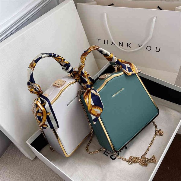 2022 new women's bag version messenger texture messenger bag popular bag