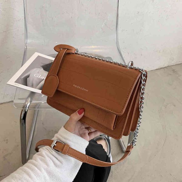 simple time small bag 2022 fashion one shoulder messenger bag style versatile women's bag
simple time small bag 2022 fashion one shoulder messenger bag style versatile women's bag