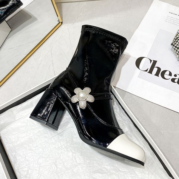 boots womens round toe pearls flowers buckle knee thigh ankle block high heel shoes match colors black white 220913
boots womens round toe pearls flowers buckle knee thigh ankle block high heel shoes match colors black white 220913