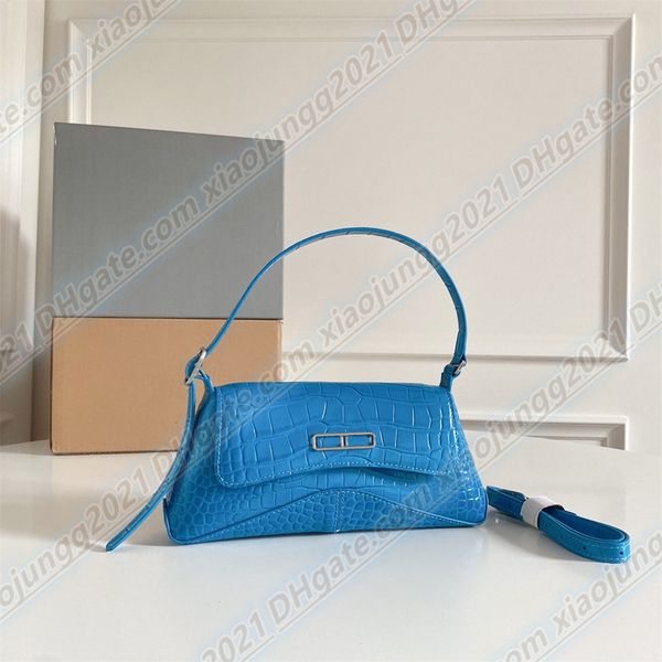 high leather shoulder bag famous men's and women handbag crocodile pattern straddle bag luxury designer women's fashion evening we
high leather shoulder bag famous men's and women handbag crocodile pattern straddle bag luxury designer women's fashion evening we