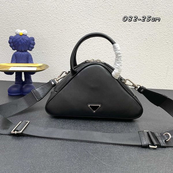 5a tote bag designer handbag genuine leather shoulder bags woman men purse fashion 2022 ladies triangle bowling handbags
5a tote bag designer handbag genuine leather shoulder bags woman men purse fashion 2022 ladies triangle bowling handbags