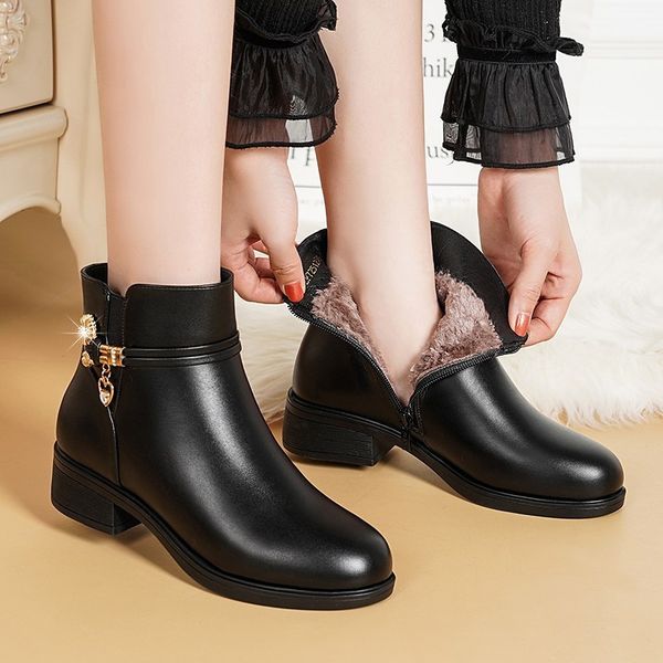 boots winter women s ankle fashion warm short bare outdoor leisure wild zipper mother brand women shoes 220913, Black
boots winter women s ankle fashion warm short bare outdoor leisure wild zipper mother brand women shoes 220913, Black