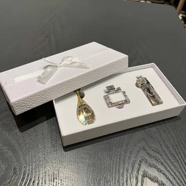 3 pack perfume femalperfume natural flower and fruit fragrance lasting freshness suitable for women
3 pack perfume femalperfume natural flower and fruit fragrance lasting freshness suitable for women