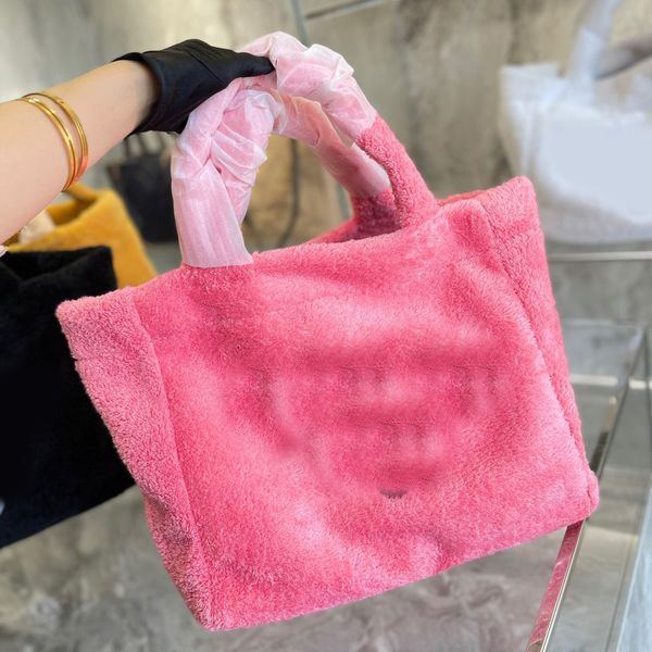 2022 new totes plush bag luxury designer brand fashion shoulder bags handbags women letter purse phone bag wallet plain metallic
2022 new totes plush bag luxury designer brand fashion shoulder bags handbags women letter purse phone bag wallet plain metallic