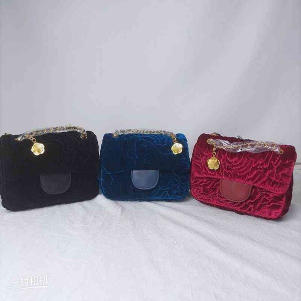 evening bags luxury brand design 8195 letter plaid woman's shoulder chain cc bag lambskin velvet camellia messenger bags real leather m
evening bags luxury brand design 8195 letter plaid woman's shoulder chain cc bag lambskin velvet camellia messenger bags real leather m