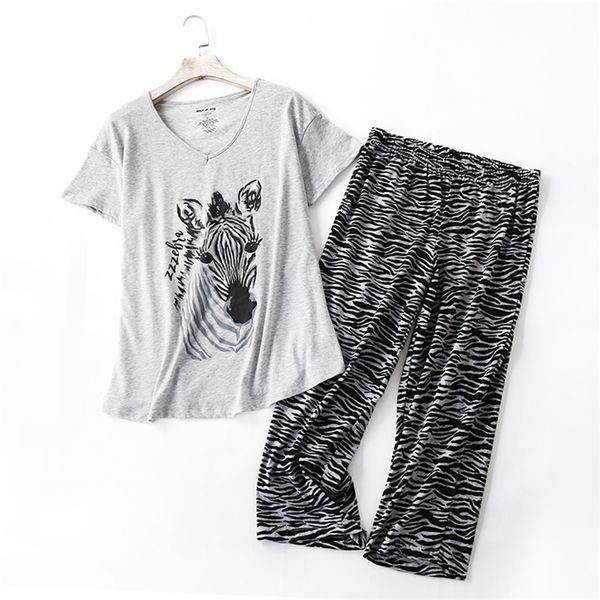 women's sleepwear plus size 130kg pajamas sets women fashion printed loose short sleeve cropped trousers cozy sleepwear pyjamas 220913, Black;red
women's sleepwear plus size 130kg pajamas sets women fashion printed loose short sleeve cropped trousers cozy sleepwear pyjamas 220913, Black;red
