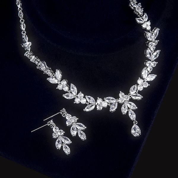 bridal jewelry set eco-friendly copper zircon necklace earring set chain banquet wedding accessories, Slivery;golden
bridal jewelry set eco-friendly copper zircon necklace earring set chain banquet wedding accessories, Slivery;golden