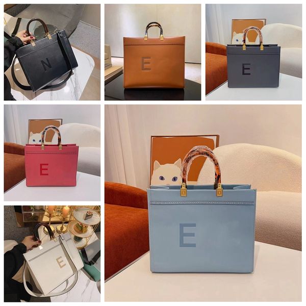 luxurys designers shoulder bags woman travel shopping bag classic handbags large capacity versatile practical restricted payment lady handba
luxurys designers shoulder bags woman travel shopping bag classic handbags large capacity versatile practical restricted payment lady handba