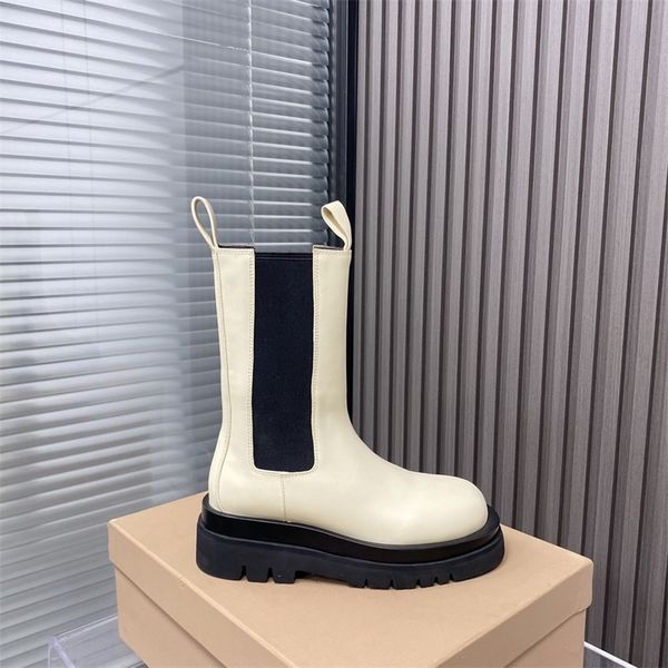 boots autumn women boots round toe short boots thick bottom genuine leather slipon women shoes fashion comfort botas mujer 220913, Black
boots autumn women boots round toe short boots thick bottom genuine leather slipon women shoes fashion comfort botas mujer 220913, Black
