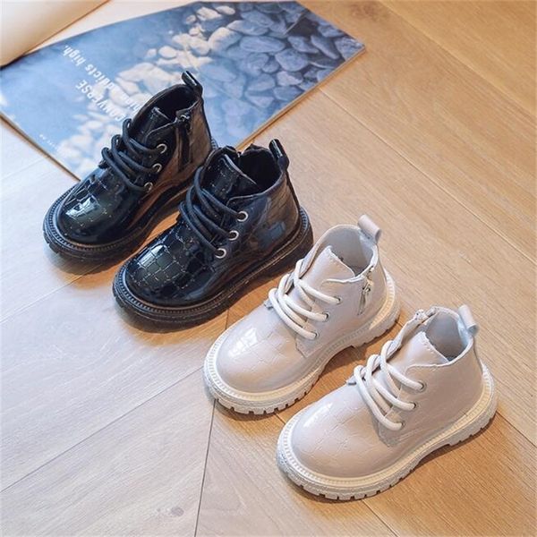 boots autumn kids casual shoes boys girls breathable non-slip soft sports shoes sneakers girls gift short fashion snow boots 220913, Black;grey
boots autumn kids casual shoes boys girls breathable non-slip soft sports shoes sneakers girls gift short fashion snow boots 220913, Black;grey