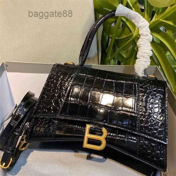 bags r balencigass handbag hourglass bag leather 2022 fashion crocodile hourglass bag one shoulder portable messenger b leer versatile okin
bags r balencigass handbag hourglass bag leather 2022 fashion crocodile hourglass bag one shoulder portable messenger b leer versatile okin