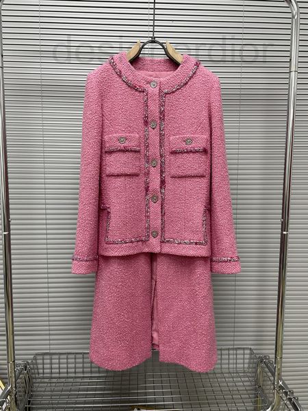 women's jackets designer shenzhen nanyou 2022 new star with the same fashion temperament beautiful little fragrance tweed long coat nkn, Black;brown
women's jackets designer shenzhen nanyou 2022 new star with the same fashion temperament beautiful little fragrance tweed long coat nkn, Black;brown