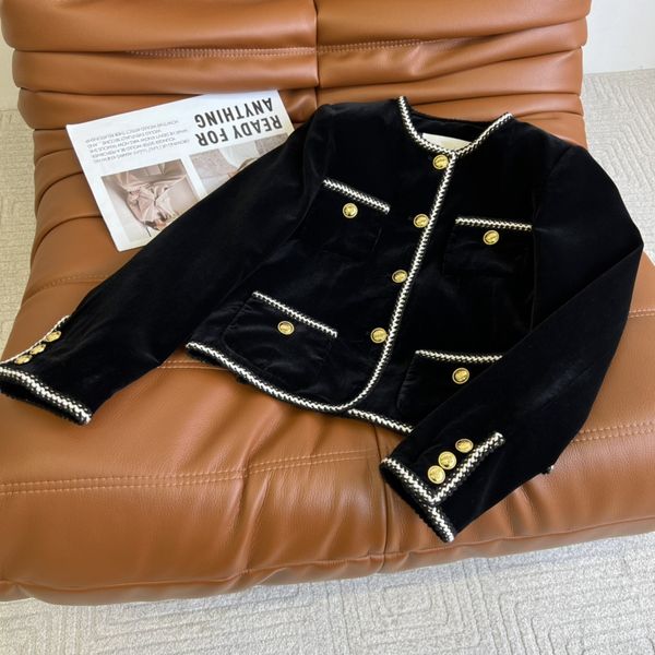 2022 women's jackets european fashion brand retro silk velvet short coat, Black;brown
2022 women's jackets european fashion brand retro silk velvet short coat, Black;brown