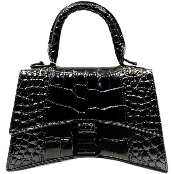 handbags crossbody balencaigass fashion bags high hourglass bag family version leather crocodile pattern portable messenger women's sum
handbags crossbody balencaigass fashion bags high hourglass bag family version leather crocodile pattern portable messenger women's sum