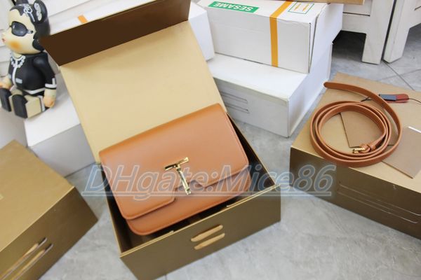 luxury brand lock tote bag shoulder small leather clutch tb classic embossing fashion plaid stripes designer women's men wallet messeng
luxury brand lock tote bag shoulder small leather clutch tb classic embossing fashion plaid stripes designer women's men wallet messeng